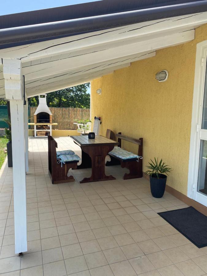 Holiday Home Rosa Gedići 외부 사진